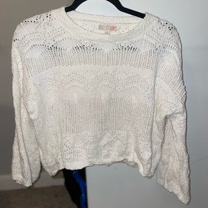 Cropped sweater size M